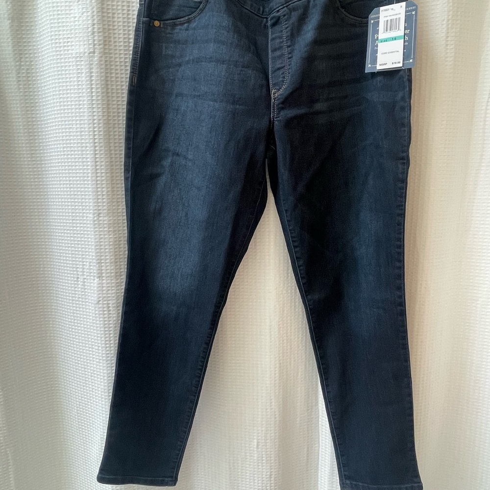 NWT Dark Blue Denim Jeans-  Pull-On Stretch Ankle Length.